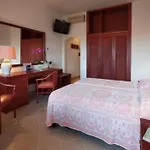 Hotell Gabbiano Azzurro & 4*