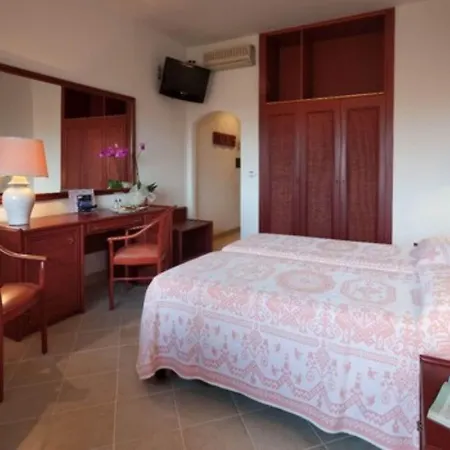 Hotel Gabbiano Azzurro & 4*