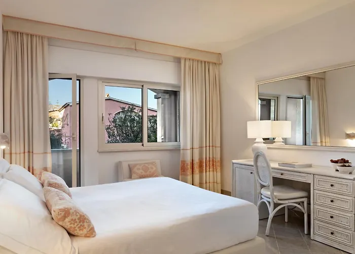 Gabbiano Azzurro & Hotel 4*